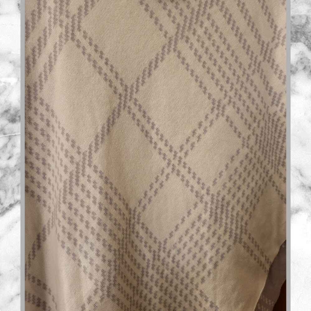°°CHICO'S REVERSIBLE PONCHO°° - Picture 2 of 4